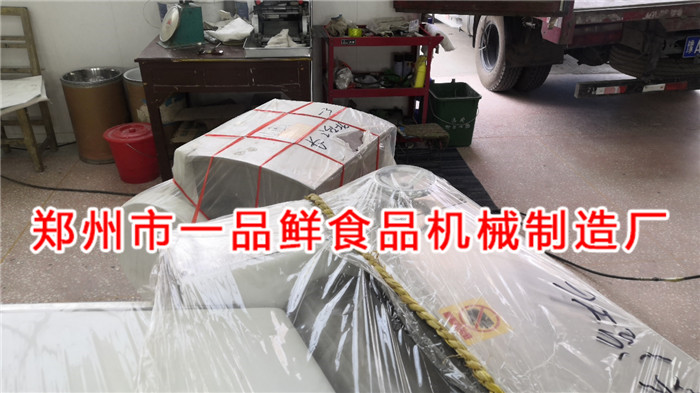 山西長治客戶訂購的1型面館用燴面機發(fā)貨啦(圖4) 山西長治客戶訂購的1型面館用燴面機發(fā)貨啦(圖4)