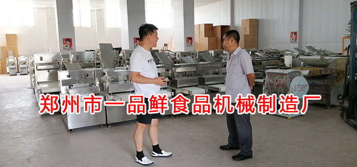 客戶(hù)考察燴面機(jī) 客戶(hù)考察燴面機(jī)